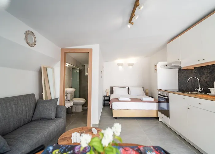Best4U Beachside Studio For 2 Pax